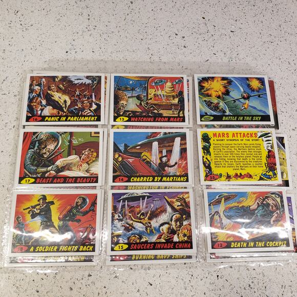 2012 Topps Mars Attacks Heritage Cards Trading Card Set of 45 Invasion Begins - Picture 13 of 16